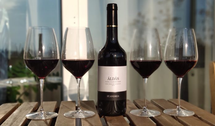 St. Andrea Áldás Bikavér 2019 értékelés St. Andrea Áldás Bikavér 2019 értékelés